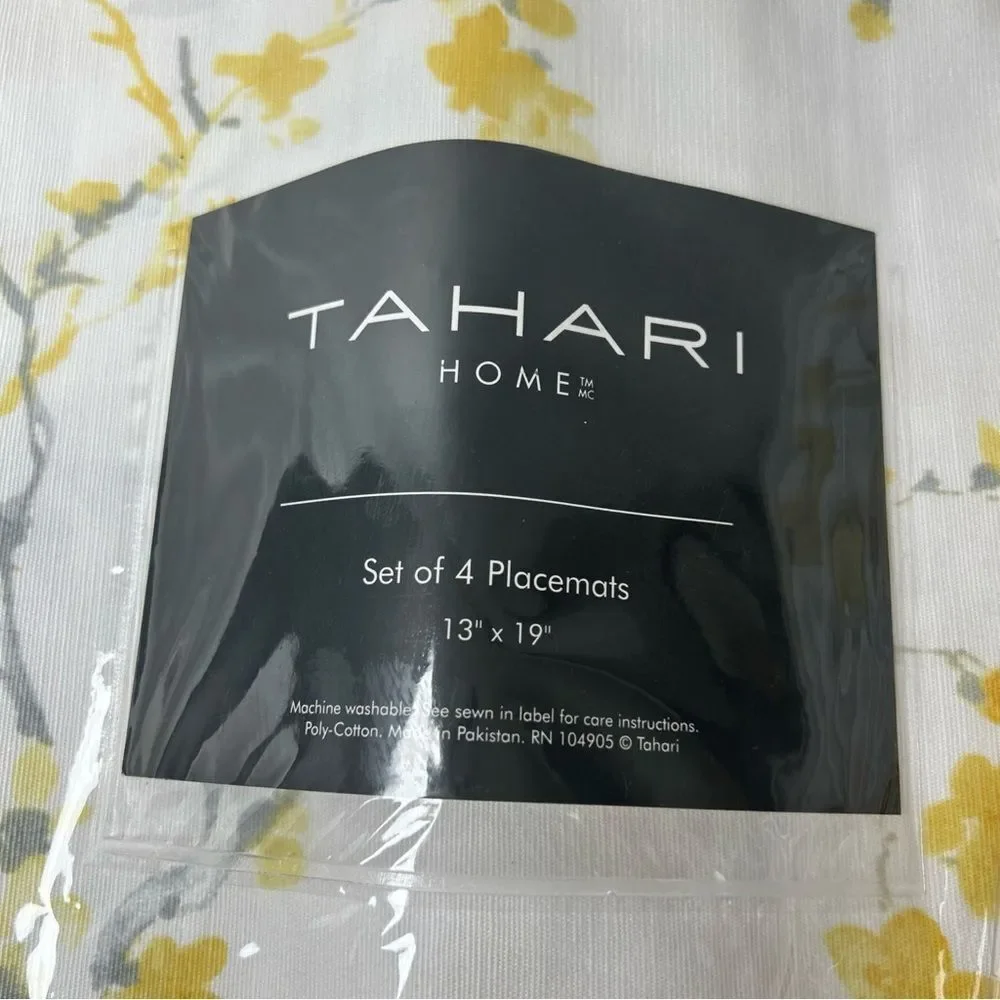 New Tahari Home set of 4 Napkins + 4 Placemats Floral Yellow Gray White